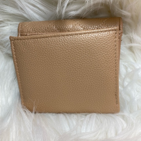 Buxton Women’s Leather New Mini Billfold RFID Wallet in Color Sand Dollar - Picture 3 of 5